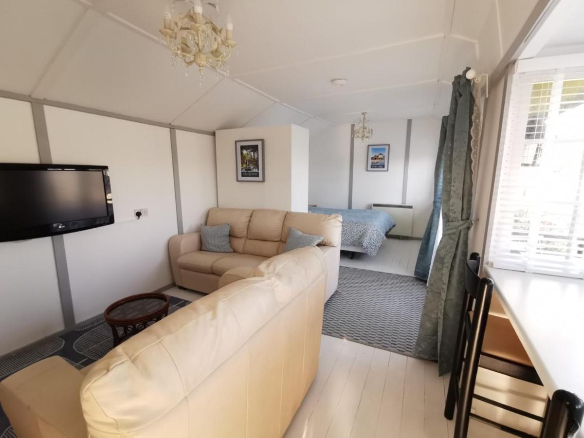 Hollydene Lodge ウィスタブル エクステリア 写真